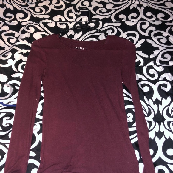 Tops - Picture 9 of 16